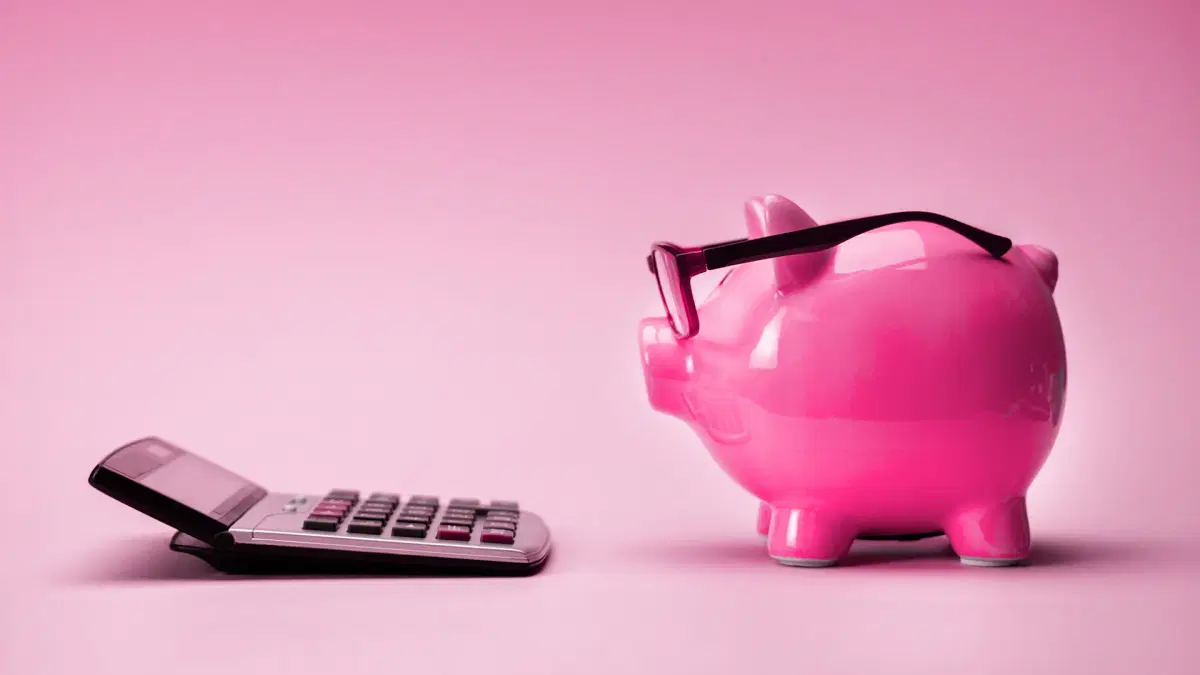 Saving vs. Spending: How to Balance Your Budget This Year